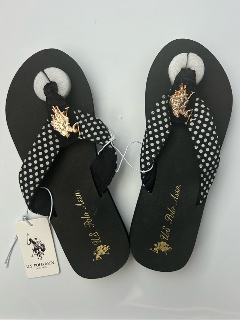 NWT U.S. Polo Assn. Black Polka Dot Thong Sandals with Gold Logo